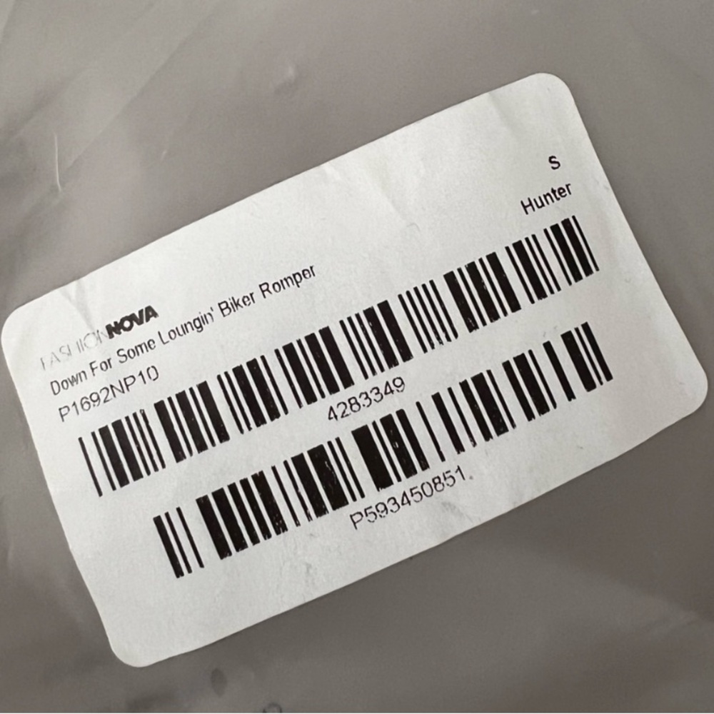 Fashion Nova Green Asymmetrical Dolman Sleeve Jumpsuit - Picture 4 of 4